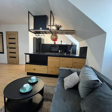 Maggie Centrum غدينيا